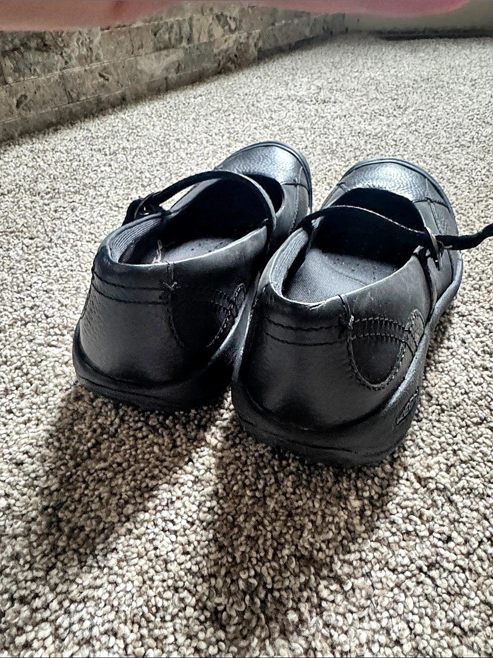 Skechers Black Leather Mary Jane Flats Women’s US 9 EUC - Picture 5 of 8